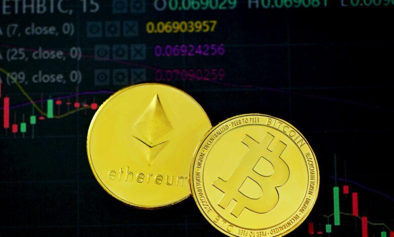 yellow and white heart shaped decor